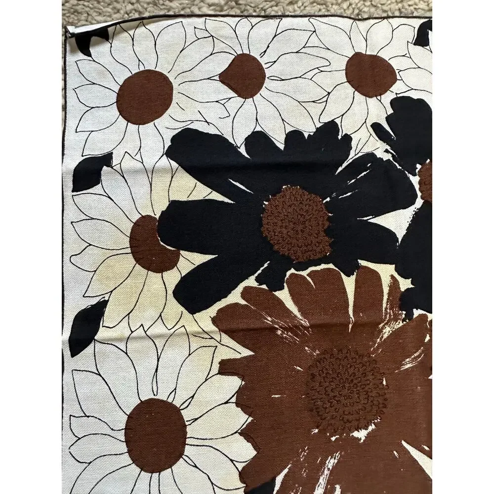 Vera Newman Napkins Set of 11 Floral daisies 16” Cotton brown white Mcm retro